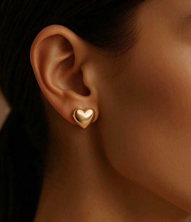 Pendientes de botón Corazones dorados lisos