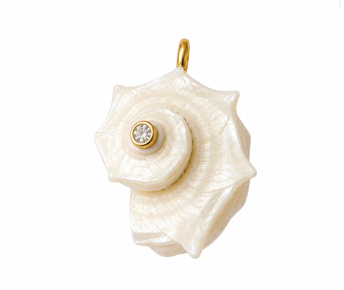 Isla Shell Charm