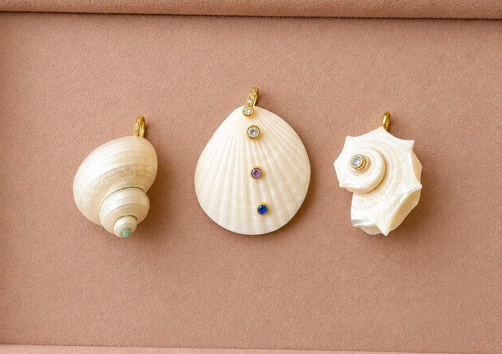 Isla Shell Charm