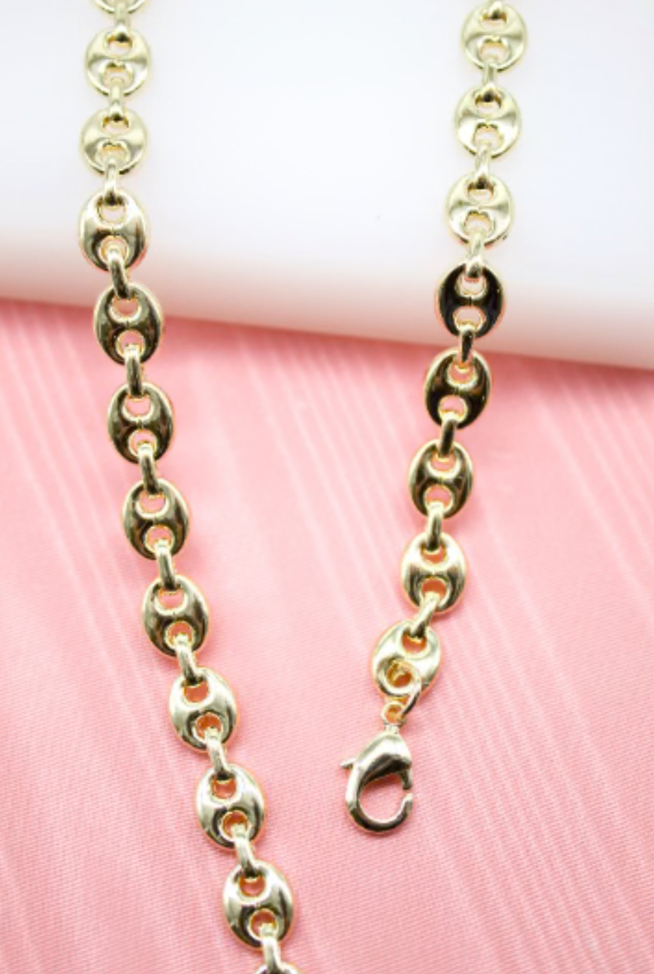 Thick Puffy Mariner Link Chain