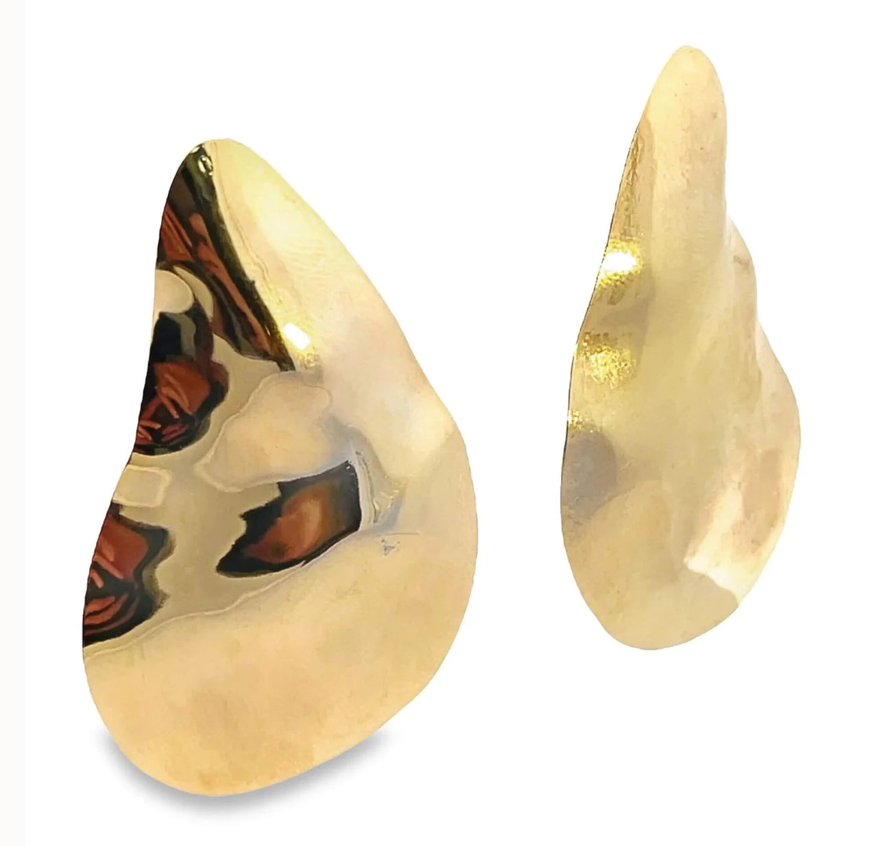 Aretes Modernos